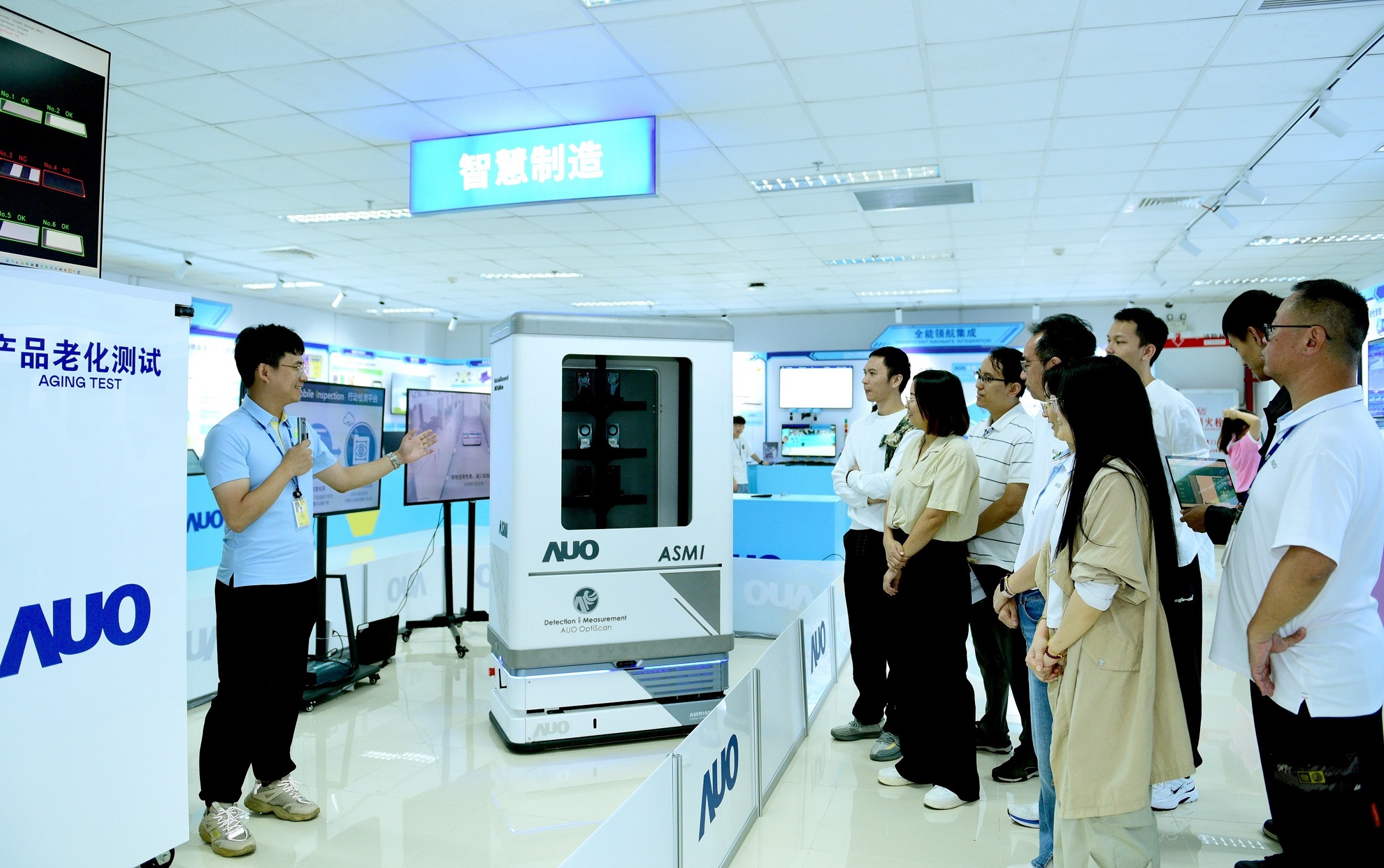 YY易游m6米乐厦门将5G+ABC技术串联生产管理全流程，打通研发、采购、生管、制程、设备、质量等产品全生命周期制造流程，完成数字化设计、智慧供应链、智能座舱、全流程设备管理、数据驱动优化、智慧在线检测、智慧品管等自适应生产模式升级